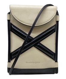 ALEXANDER McQUEEN（アレキサンダーマックイーン）の古着「カーブマイクロショルダーバッグ」｜ホワイト