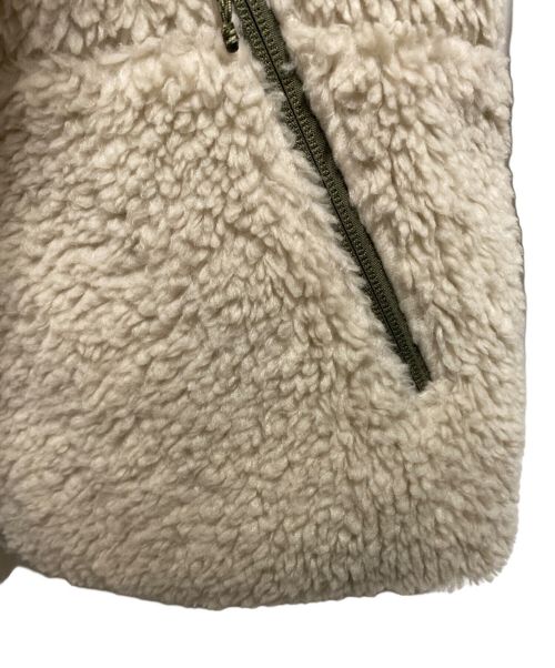 Patagonia（パタゴニア）Patagonia (パタゴニア) Reversible Silent Down Fleece Jacket グリーン サイズ:XSの古着・服飾アイテム