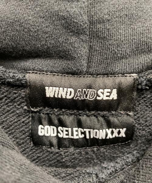 WIND AND SEA（ウィンダンシー）WIND AND SEA (ウィンダンシー) GOD SELECTION XXX (ゴッドセレクショントリプルエックス) プルオーバーパーカー ブラック サイズ:Mの古着・服飾アイテム