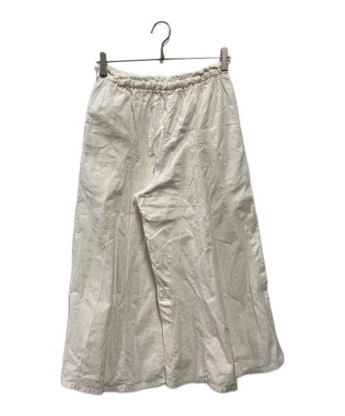 A-POC ABLE ISSEY MIYAKE（エイポック エイブル イッセイ ミヤケ）A-POC ABLE ISSEY MIYAKE (エイポック エイブル イッセイ ミヤケ) ワイドパンツ ホワイト サイズ:2の古着・服飾アイテム