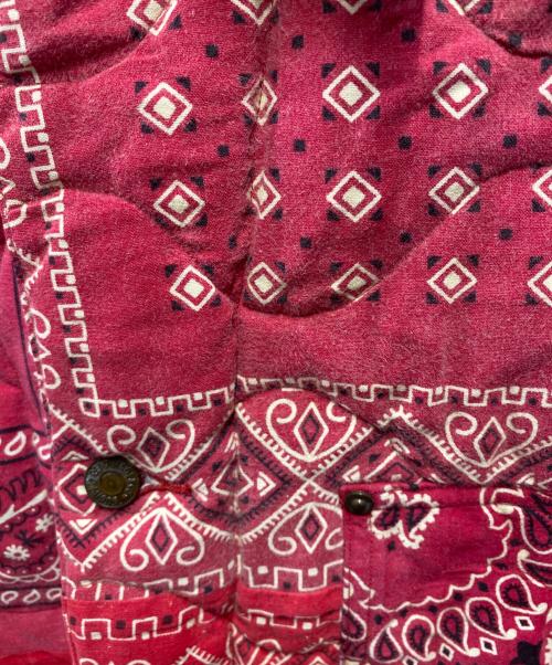 READYMADE（レディメイド）READYMADE (レディメイド) QUILTED BANDANA BURN COAT レッドの古着・服飾アイテム