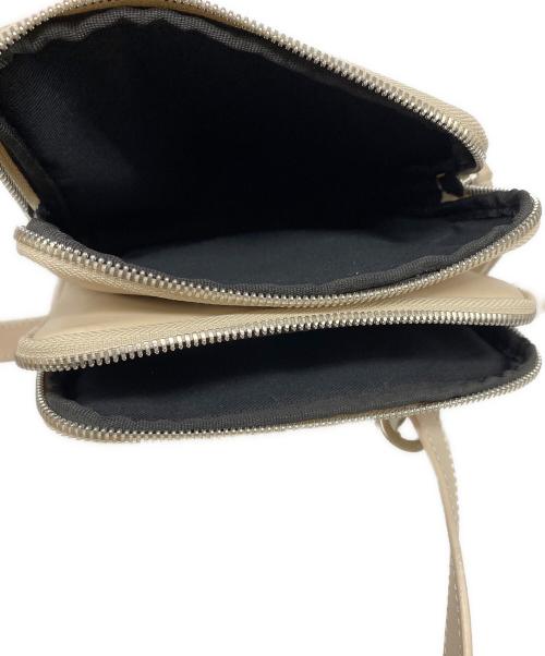 minitmute（ミニミュート）minitmute (ミニミュート) スクエアショルダーバッグ ベージュの古着・服飾アイテム