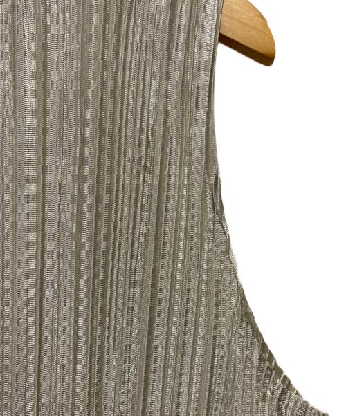 PLEATS PLEASE（プリーツプリーズ）PLEATS PLEASE (プリーツプリーズ) ワンピース アイボリー サイズ:2の古着・服飾アイテム