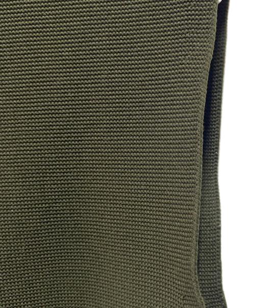 me ISSEY MIYAKE（ミーイッセイ ミヤケ）me ISSEY MIYAKE (ミーイッセイ ミヤケ) ノースリーブワンピース オリーブ サイズ:FREEの古着・服飾アイテム