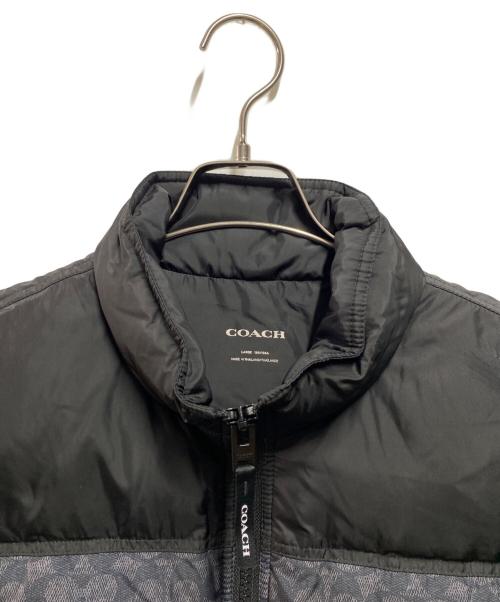 COACH（コーチ）COACH (コーチ) シグネチャー ダウン ベスト ブラック サイズ:Ｌの古着・服飾アイテム