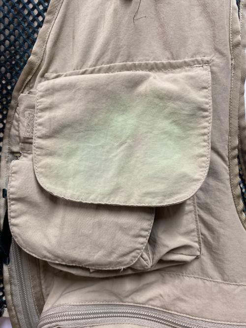Patagonia（パタゴニア）Patagonia (パタゴニア) フィッシングベスト ベージュ サイズ:Lの古着・服飾アイテム