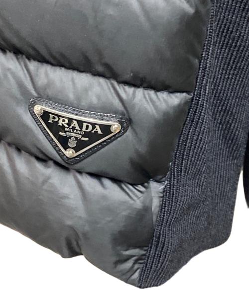 PRADA（プラダ）PRADA (プラダ) トライアングルプレート ニット切替 ダウンジャケット ブラック サイズ:54の古着・服飾アイテム