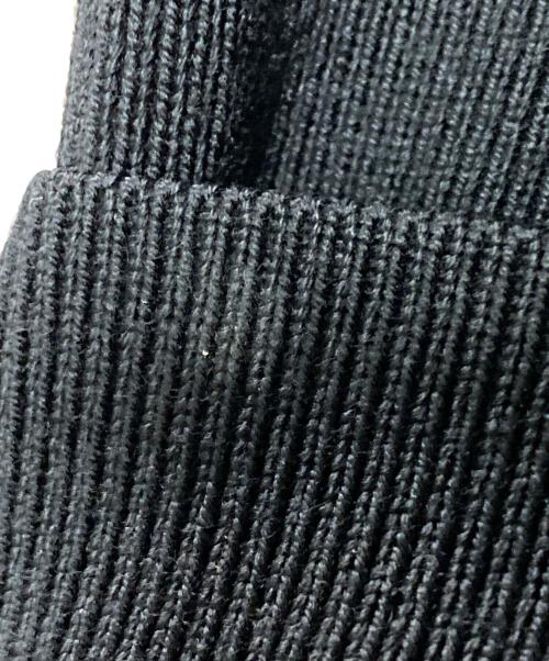 PRADA（プラダ）PRADA (プラダ) トライアングルプレート ニット切替 ダウンジャケット ブラック サイズ:54の古着・服飾アイテム