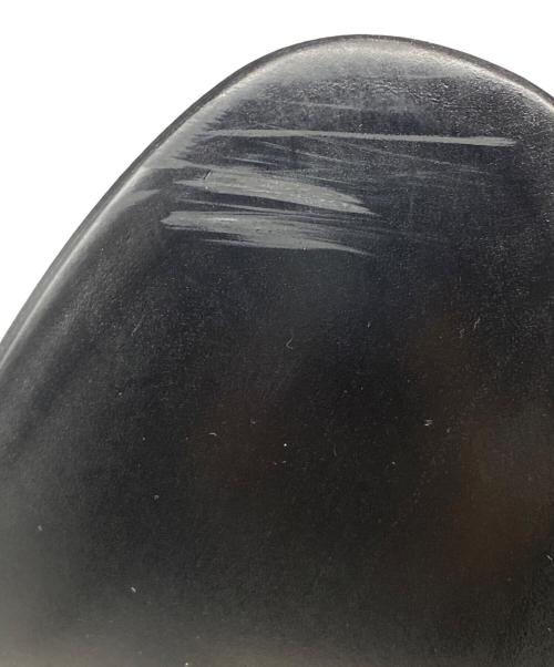 PRADA（プラダ）PRADA (プラダ) ブラッシュドレザー トライアングルロゴローファー ブラック サイズ:８　2／１の古着・服飾アイテム