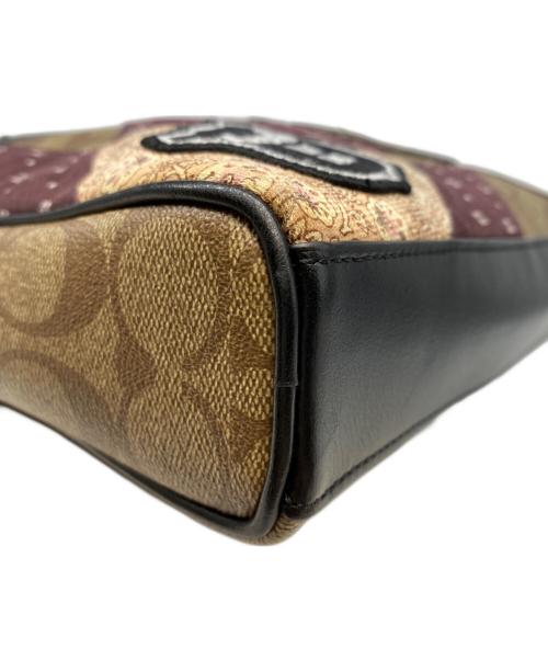 COACH（コーチ）COACH (コーチ) Keith Haring (キースヘリング) ショルダーバッグ ブラウンの古着・服飾アイテム