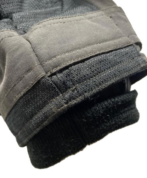 OAKLEY（オークリー）OAKLEY (オークリー) メッシュラバーアノラックパーカー ブラック サイズ:Ｍの古着・服飾アイテム