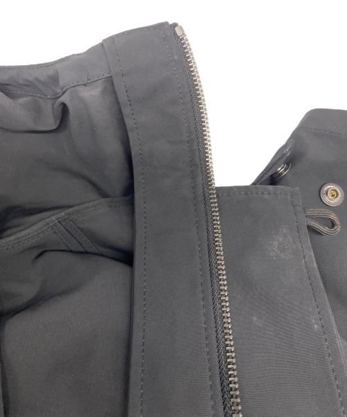 COACH（コーチ）COACH (コーチ) カモフラ柄ダウンライナー付 ジャケット ブラック サイズ:Sの古着・服飾アイテム