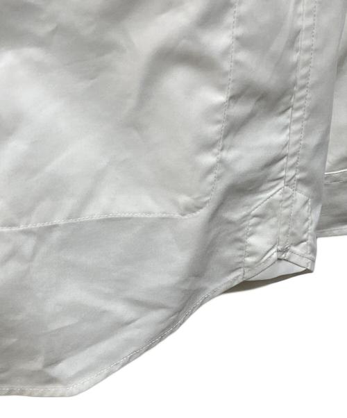 FRED PERRY（フレッドペリー）FRED PERRY (フレッドペリー) フーデッドシャツジャケット ホワイト サイズ:Ｍの古着・服飾アイテム