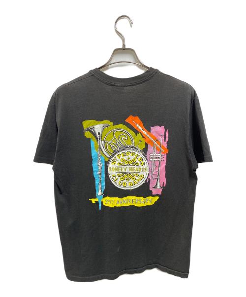 Hanes（ヘインズ）Hanes (ヘインズ) Sgt.Pepper's Lonely Hearts Club Band 25TH ANNIVERSARY Tシャツ ブラック サイズ:Ⅼの古着・服飾アイテム