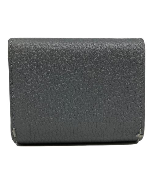 FENDI（フェンディ）FENDI (フェンディ) MICRO TRIFOLD SELLERIA WALLET グレーの古着・服飾アイテム