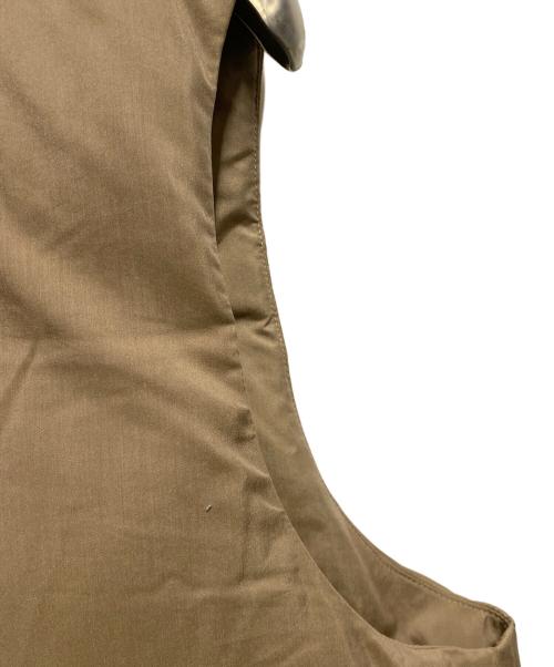 AURALEE（オーラリー）AURALEE (オーラリー) LIGHT FINX POLYESTER DOWN VEST ブラウン サイズ:3の古着・服飾アイテム