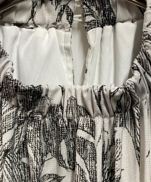 rienda（リエンダ）rienda (リエンダ) ホルターネックギャザーフレアワンピース ホワイト サイズ:Sの古着・服飾アイテム