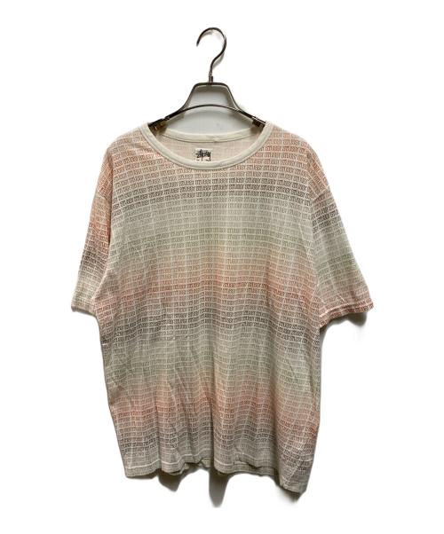stussy（ステューシー）stussy (ステューシー) ロゴ総柄プリントＴシャツ ホワイト サイズ:Lの古着・服飾アイテム