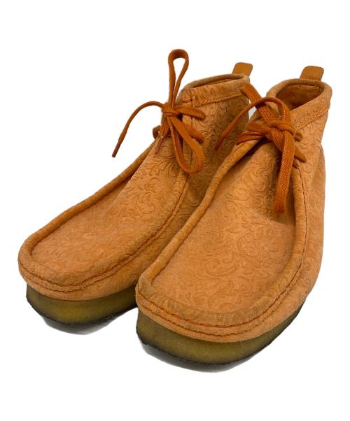 CLARKS（クラークス）CLARKS (クラークス) end. (エンド) OXFORD FLOWERS WALLABEE BOOT オレンジ サイズ:26.5cmの古着・服飾アイテム