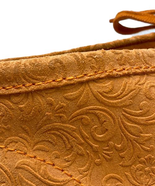 CLARKS（クラークス）CLARKS (クラークス) end. (エンド) OXFORD FLOWERS WALLABEE BOOT オレンジ サイズ:26.5cmの古着・服飾アイテム