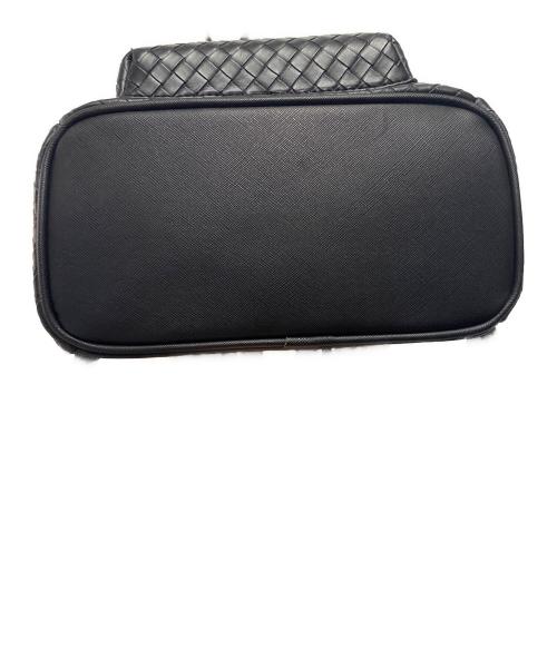 Disney STORE（ディズニーストア）Disney STORE (ディズニーストア) Lounge Fly (ラウンジフライ) 編込みフェイクレザーバックパック ブラックの古着・服飾アイテム