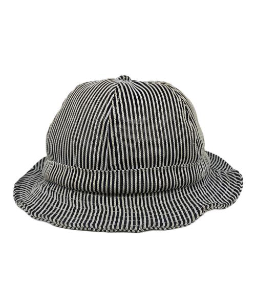 SUPREME（シュプリーム）SUPREME (シュプリーム) Stripe Mesh Bell Hat ホワイト×ネイビーの古着・服飾アイテム