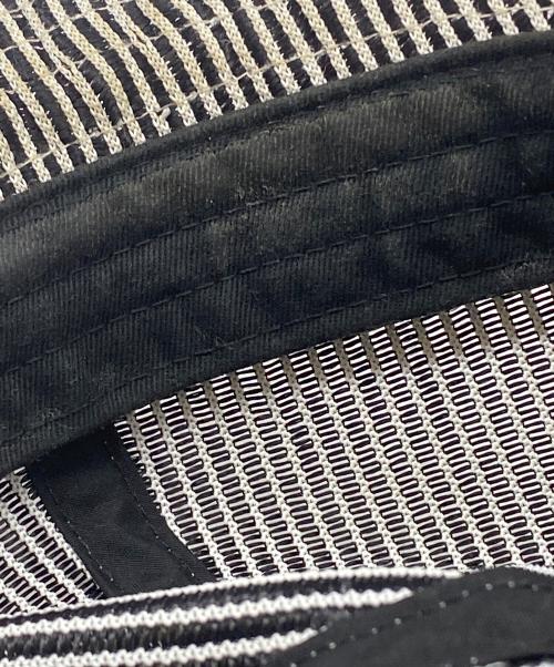 SUPREME（シュプリーム）SUPREME (シュプリーム) Stripe Mesh Bell Hat ホワイト×ネイビーの古着・服飾アイテム