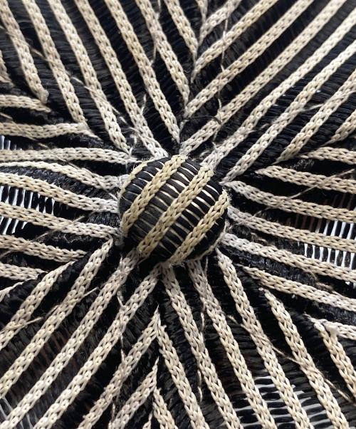 SUPREME（シュプリーム）SUPREME (シュプリーム) Stripe Mesh Bell Hat ホワイト×ネイビーの古着・服飾アイテム