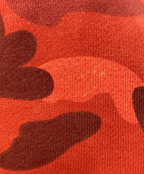 A BATHING APE（ア ベイシング エイプ）A BATHING APE (ア ベイシング エイプ) CAMO SHARK SWEAT SHORTS レッド サイズ:ＸＬの古着・服飾アイテム