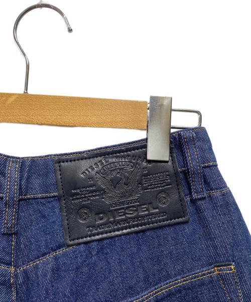 DIESEL（ディーゼル）DIESEL (ディーゼル) DE-CONCY ワイドデニムパンツ インディゴ サイズ:25の古着・服飾アイテム