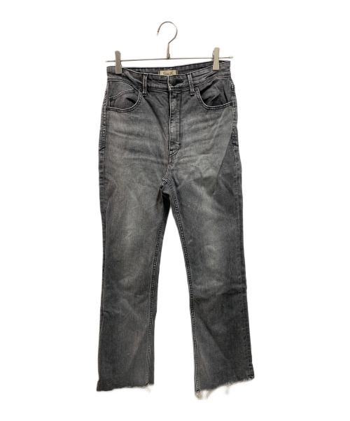 YANUK（ヤヌーク）YANUK (ヤヌーク) セミフレアデニムパンツ ブラック サイズ:26の古着・服飾アイテム