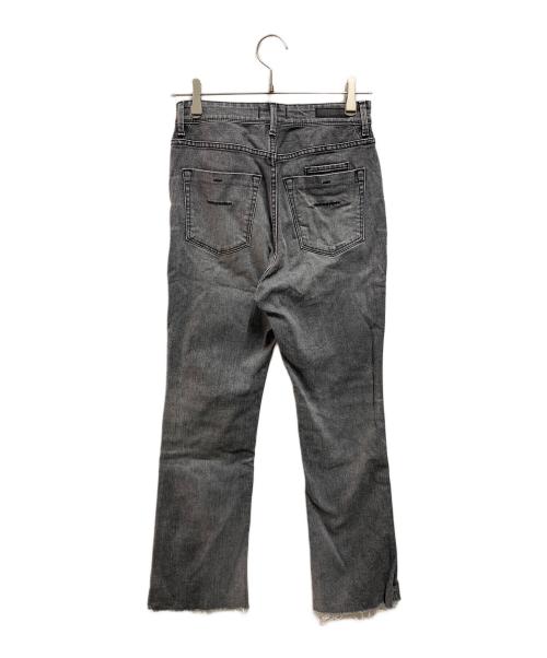 YANUK（ヤヌーク）YANUK (ヤヌーク) セミフレアデニムパンツ ブラック サイズ:26の古着・服飾アイテム