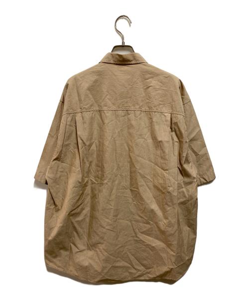AURALEE（オーラリー）AURALEE (オーラリー) Washed FINX TWILL BIG Half sleeved SHIRT ベージュ サイズ:4の古着・服飾アイテム