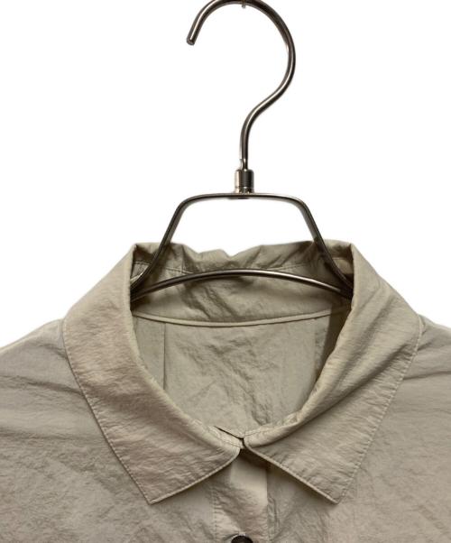 LE PHIL（ル フィル）LE PHIL (ル フィル) ミリタリープルーフオーバーサイズブラウス ベージュ サイズ:FREEの古着・服飾アイテム