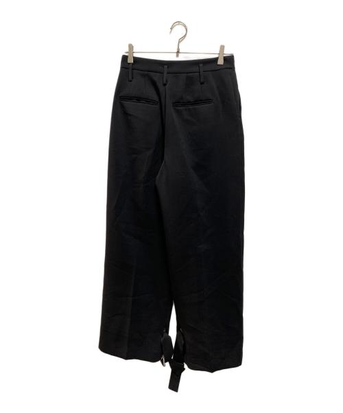 VERMEIL par iena（ヴェルメイユ パー イエナ）VERMEIL par iena (ヴェルメイユ パー イエナ) 裾ベルトタックパンツ ブラック サイズ:40の古着・服飾アイテム