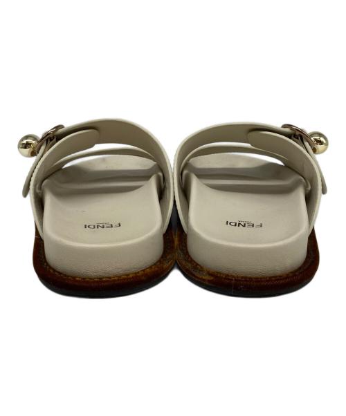 FENDI（フェンディ）FENDI (フェンディ) サンダル ベージュ サイズ:34の古着・服飾アイテム