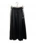 adidas（アディダス）の古着「ロングサテンスカート」｜ブラック