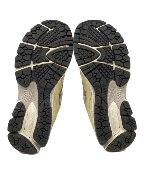 NEW BALANCE（ニューバランス）NEW BALANCE (ニューバランス) M2002RFI ベージュ サイズ:25の古着・服飾アイテム