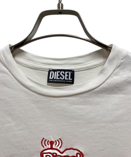 DIESEL（ディーゼル）DIESEL (ディーゼル) ハートロゴ刺繍Tシャツ ホワイト サイズ:Ｓの古着・服飾アイテム
