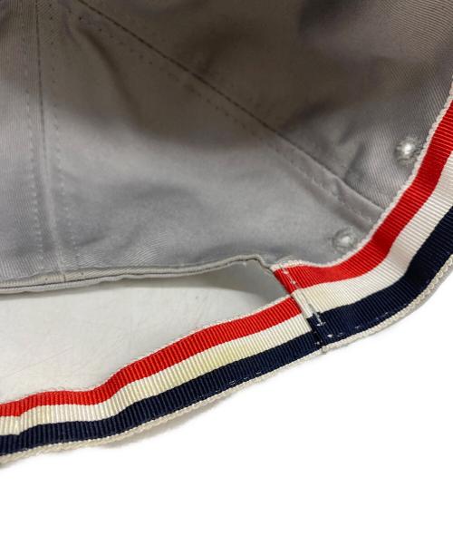 Thom Browne（トムブラウン）Thom Browne (トムブラウン) ベースボールキャップ グレーの古着・服飾アイテム