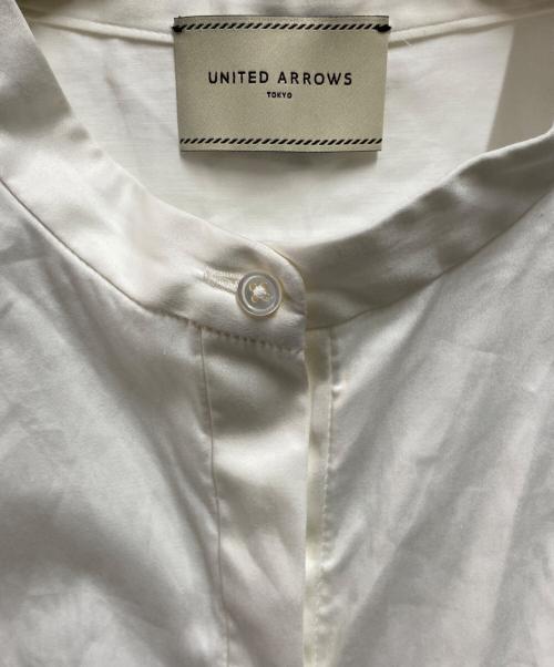 UNITED ARROWS（ユナイテッドアローズ）UNITED ARROWS (ユナイテッドアローズ) ペプラム フレアスリーブ ブラウス ホワイト サイズ:FREEの古着・服飾アイテム