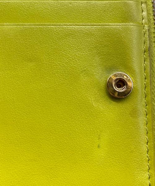 BOTTEGA VENETA（ボッテガベネタ）BOTTEGA VENETA (ボッテガベネタ) イントレチャート2つ折り財布 ピスタチオの古着・服飾アイテム