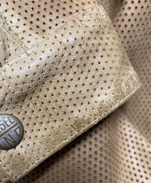 DIESEL（ディーゼル）DIESEL (ディーゼル) L-CLIME パンチングレザージャケット ベージュ サイズ:46の古着・服飾アイテム