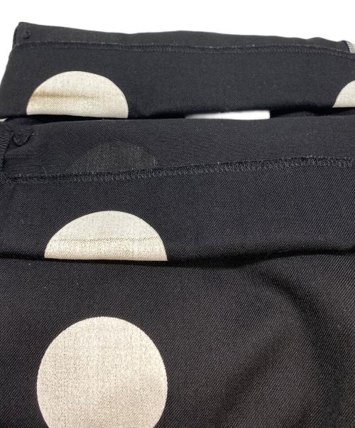 yohji yamamoto+noir（ヨウジヤマモトプリュスノアール）yohji yamamoto+noir (ヨウジヤマモトプリュスノアール) ドットクロップドパンツ ブラック サイズ:2の古着・服飾アイテム