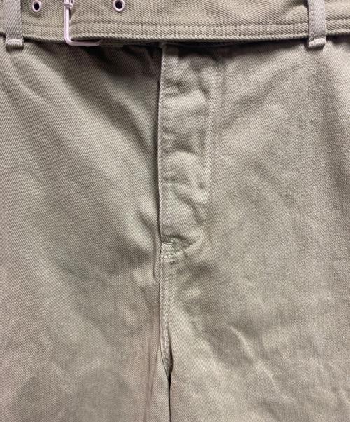 maison kitsune（メゾンキツネ）maison kitsune (メゾンキツネ) BELTED UTILITY PANTS グリーン サイズ:30の古着・服飾アイテム