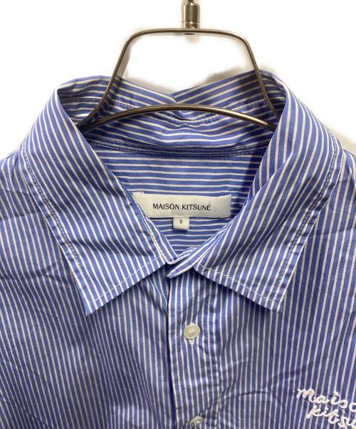 maison kitsune（メゾンキツネ）maison kitsune (メゾンキツネ) ストライプカジュアルシャツ ブルー サイズ:Ｓの古着・服飾アイテム