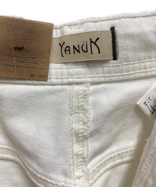 YANUK（ヤヌーク）YANUK (ヤヌーク) Really Light ルーズストレート ホワイト サイズ:22 未使用品の古着・服飾アイテム