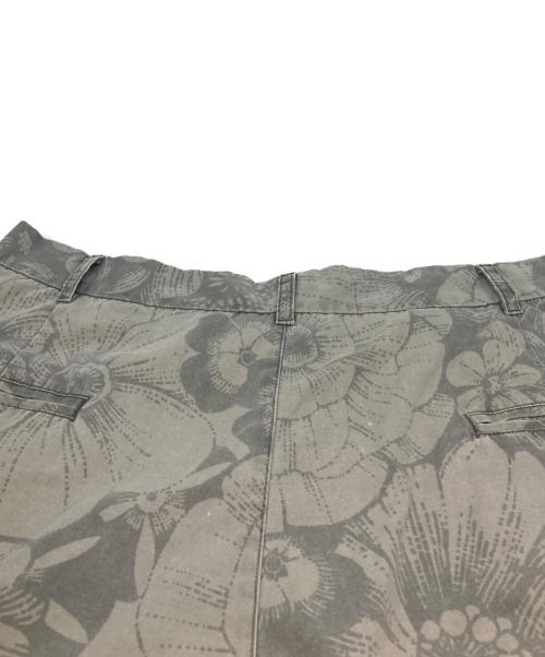 stussy（ステューシー）stussy (ステューシー) 00sフローラル柄ハーフパンツ グレー サイズ:36の古着・服飾アイテム