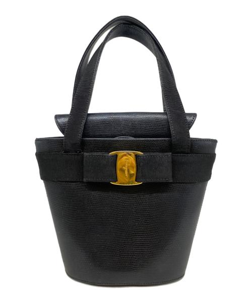Salvatore Ferragamo（サルヴァトーレ フェラガモ）Salvatore Ferragamo (サルヴァトーレ フェラガモ) ヴァラリボンバケツ型ハンドバッグ ブラックの古着・服飾アイテム