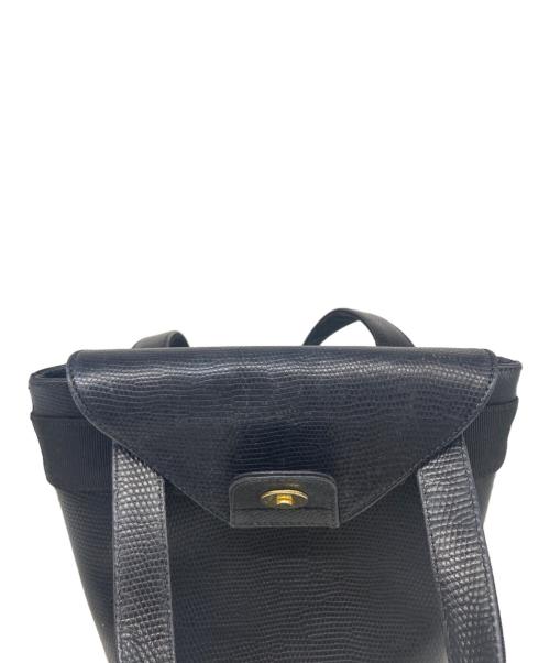 Salvatore Ferragamo（サルヴァトーレ フェラガモ）Salvatore Ferragamo (サルヴァトーレ フェラガモ) ヴァラリボンバケツ型ハンドバッグ ブラックの古着・服飾アイテム